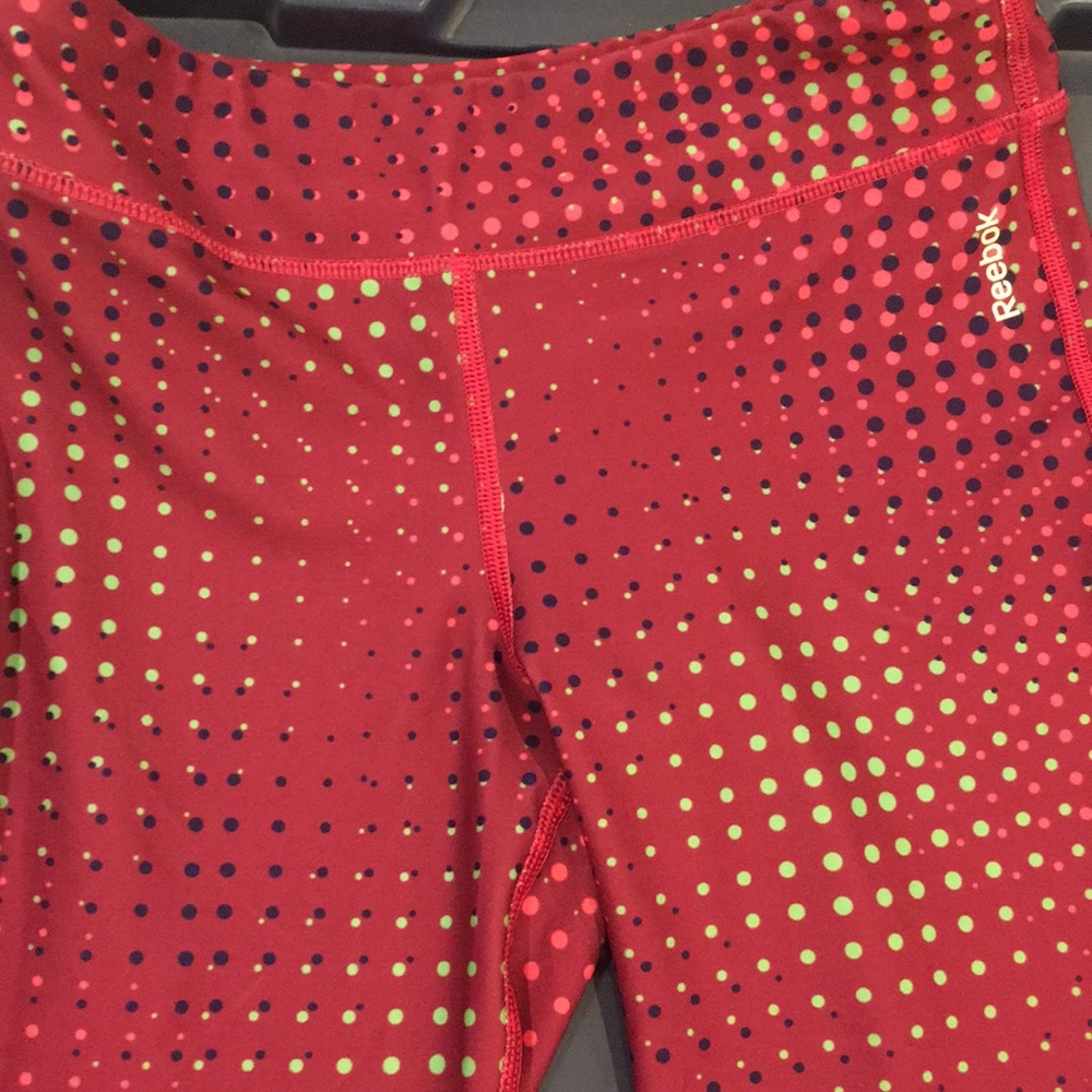 Reebok girls athletic capris sz L (12-14)